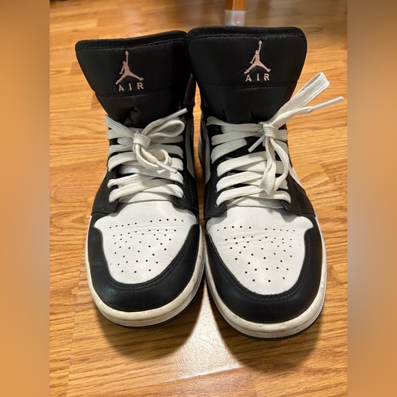 Nike Air Jordan 1 Mid SE Zen Master White Black Pink Coral DM1200-001 Men Sz 8 - Picture 2 of 6